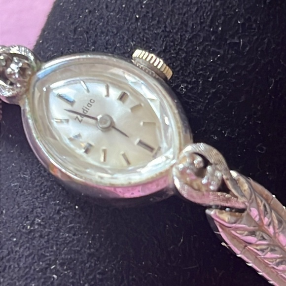 Zodiac Swiss 1960s 10k GF Diamond Watch - Picture 9 of 9